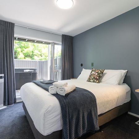 Spacious Home Near Cbd Spa Pool Parking 3Br オークランド エクステリア 写真