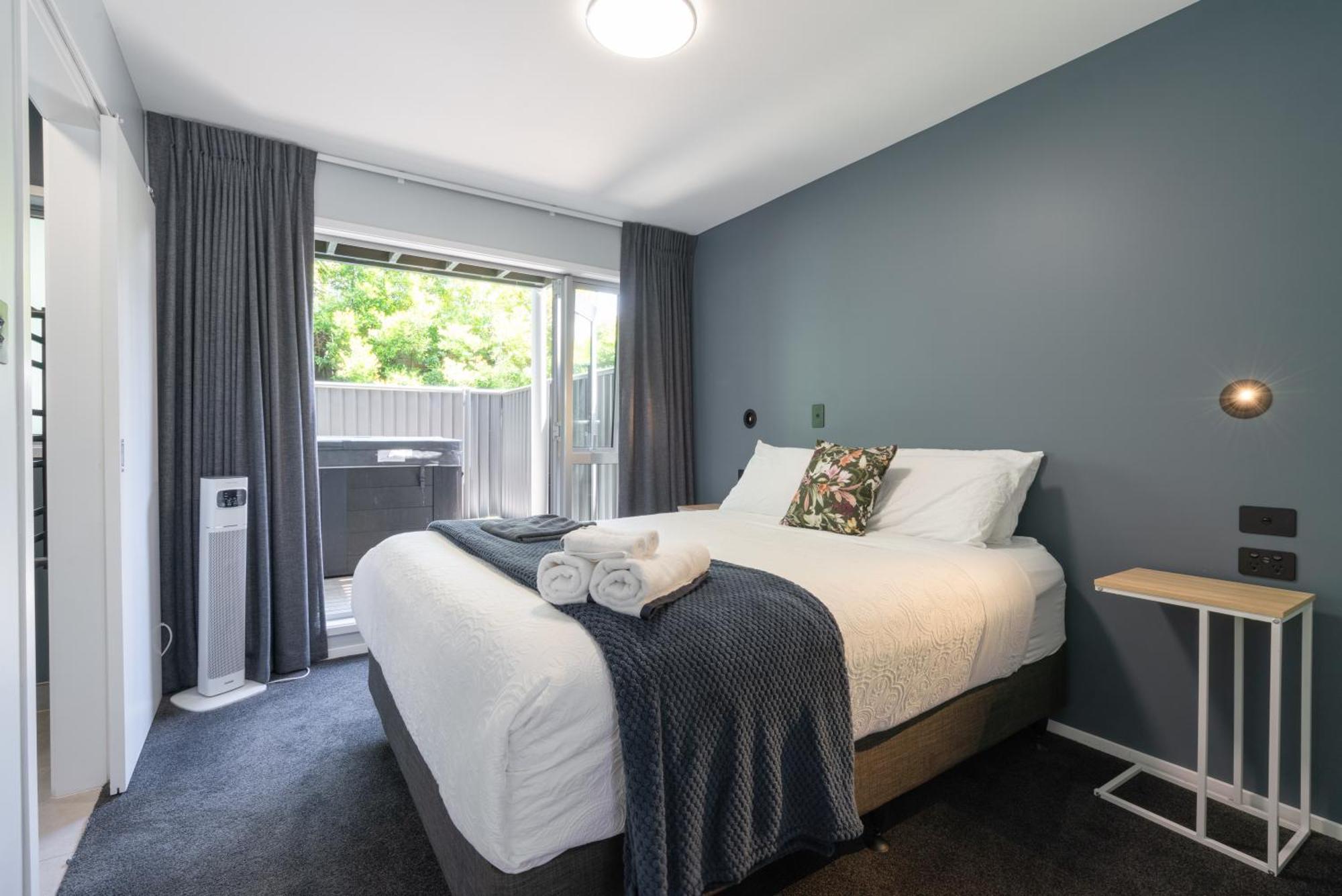 Spacious Home Near Cbd Spa Pool Parking 3Br オークランド エクステリア 写真