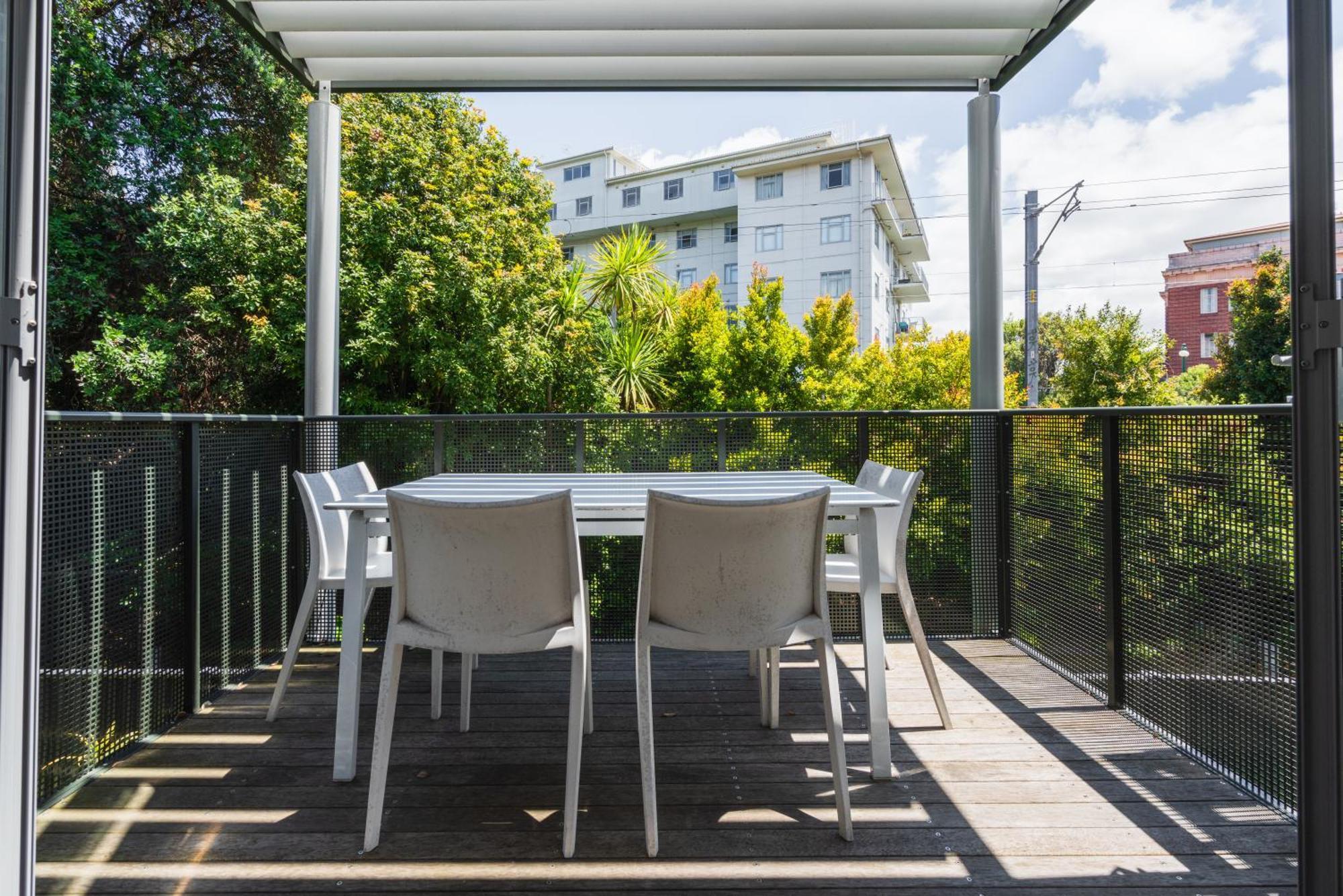 Spacious Home Near Cbd Spa Pool Parking 3Br オークランド エクステリア 写真