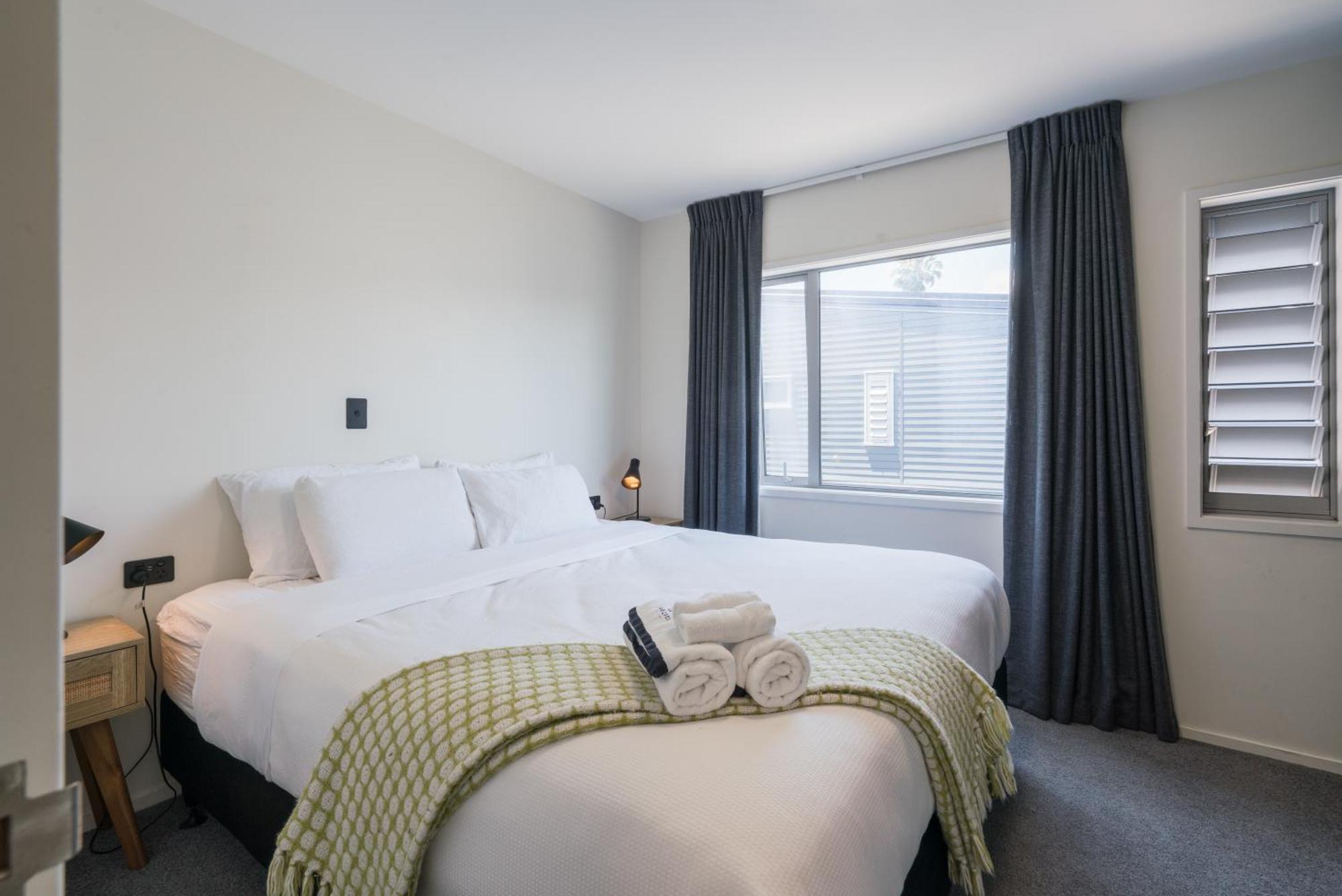 Spacious Home Near Cbd Spa Pool Parking 3Br オークランド エクステリア 写真