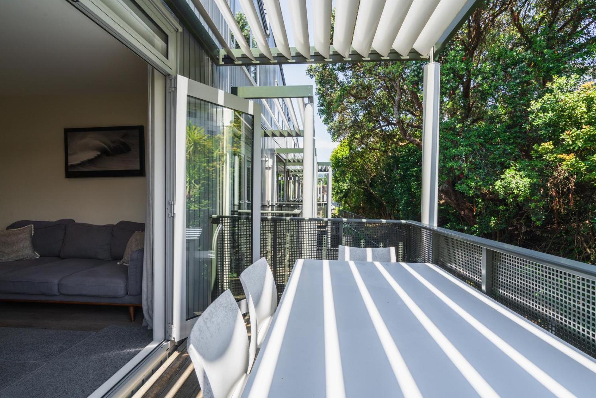 Spacious Home Near Cbd Spa Pool Parking 3Br オークランド エクステリア 写真